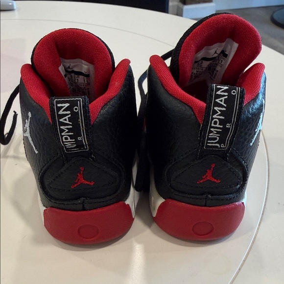 Nike Air Jordon Jumpman Pro Kids Black and Red Sneakers 5 - Picture 4 of 6